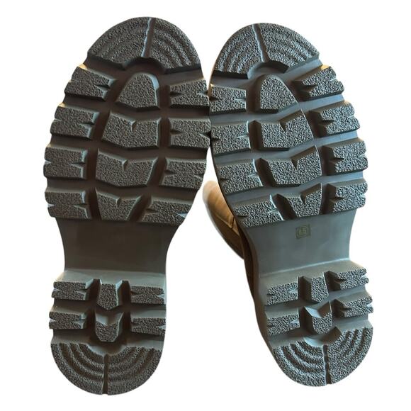 AQUA Jessy Suede  Pull On Booties Mid Calf Chelsea NEW Size 8.5 - Picture 8 of 9